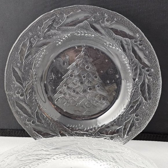 4 Arcoroc USA Clear Glass Holly Tree Salad Plates 8" Christmas holiday vintage - Picture 1 of 9